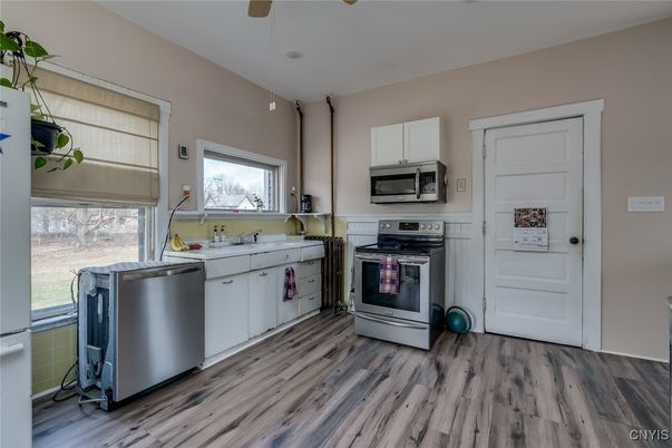 Interior, Kitchen, Stainless Steel Appliances, Wood Texture Flooring