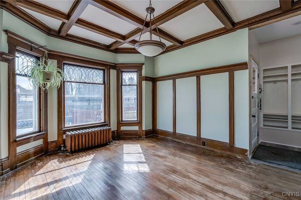 Empty room, Interior, Pendant Lights, Wooden Beams, Wood Texture Flooring