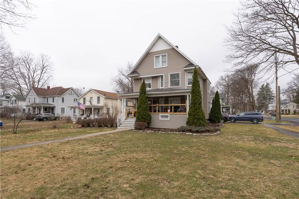 Backyard, Exterior, Facade, Farmhouse