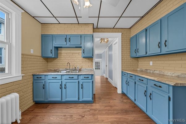 Interior, Kitchen, Stone Walls, Wood Texture Flooring