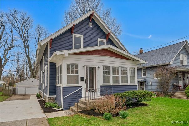 Detached Garage, Exterior, Facade, American Craftsman