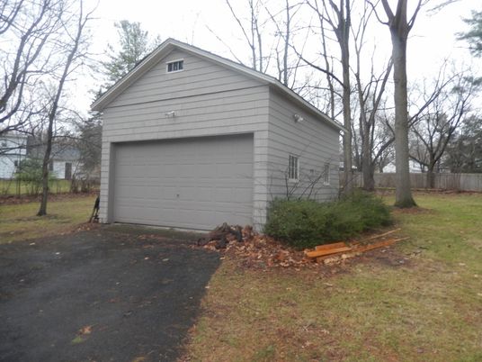 Detached Garage, Exterior