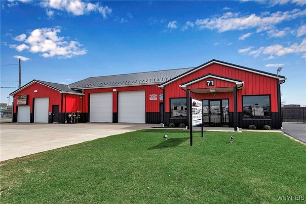Backyard, Detached Garage, Exterior