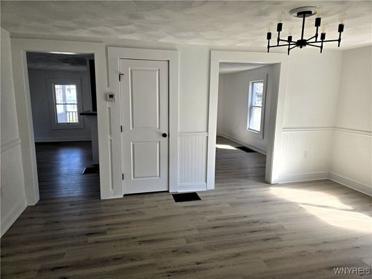 Empty room, Interior, Pendant Lights, Wood Texture Flooring
