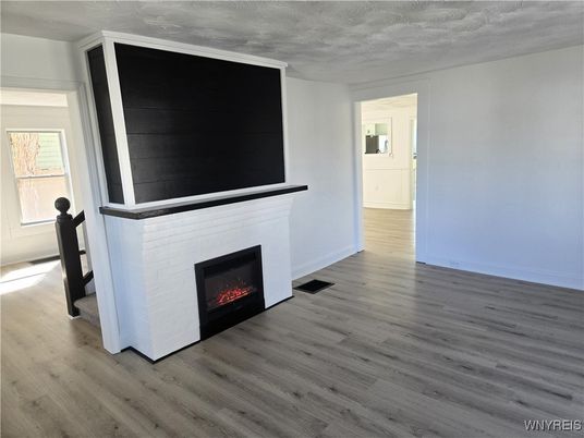 Empty room, Fireplace, Interior, Wood Texture Flooring