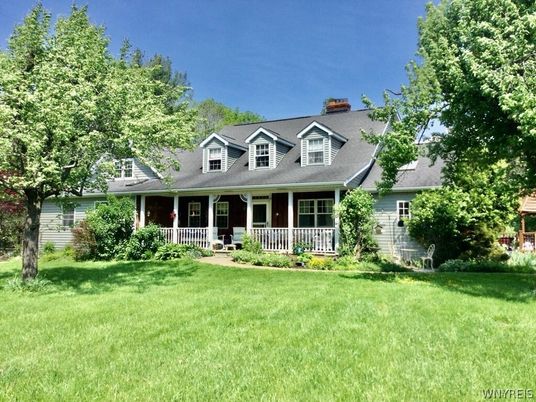 Backyard, Exterior, Facade, Cape Cod