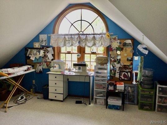 Home Office, Interior