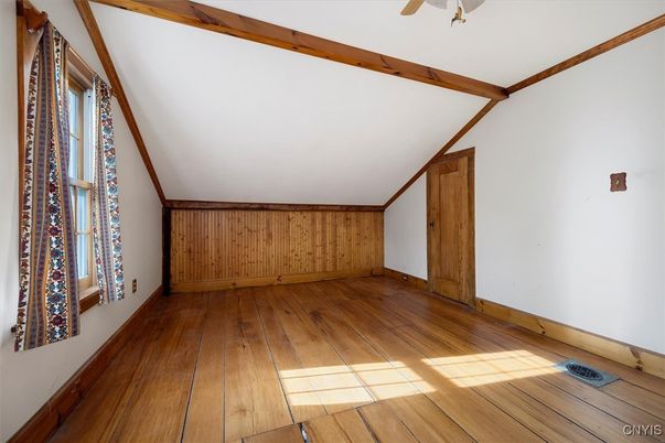 Empty room, Interior, Wooden Beams, Wood Texture Flooring