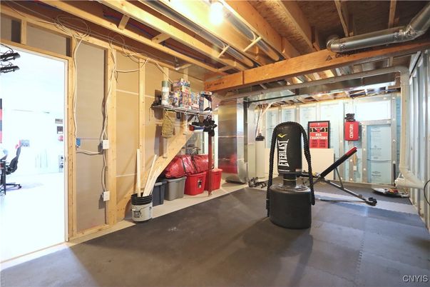 Fitness Equipment, Interior, Wooden Beams