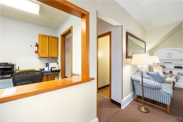 Home Office, Interior