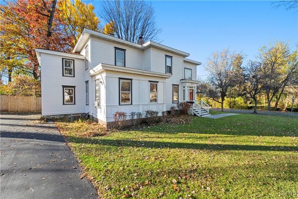 Backyard, Exterior, Facade, Farmhouse