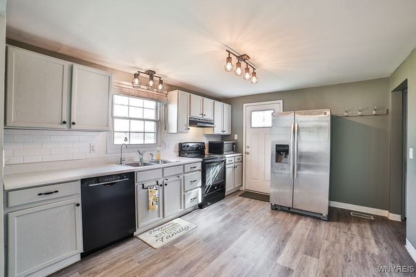 Interior, Kitchen, Stainless Steel Appliances, Wood Texture Flooring