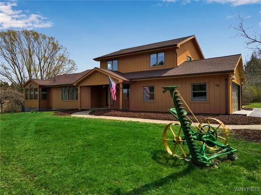 Backyard, Exterior, Facade, Farmhouse
