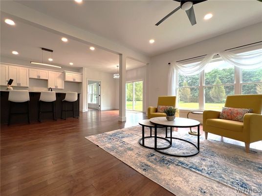Interior, Kitchen, Living room, Pendant Lights, Recessed Lighting, Wood Texture Flooring