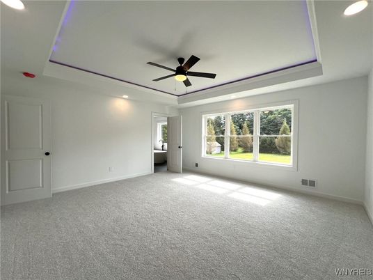 Empty room, Interior, Recessed Lighting