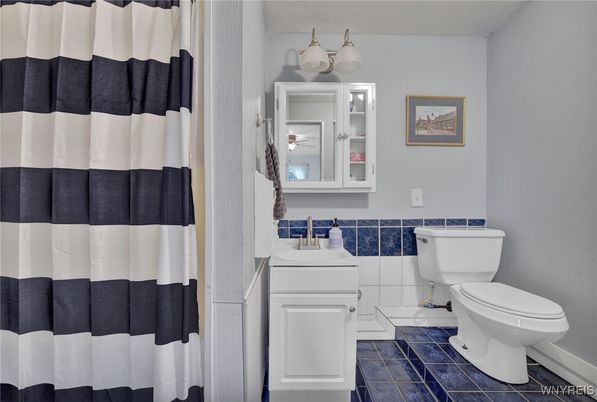 Bathroom, Interior