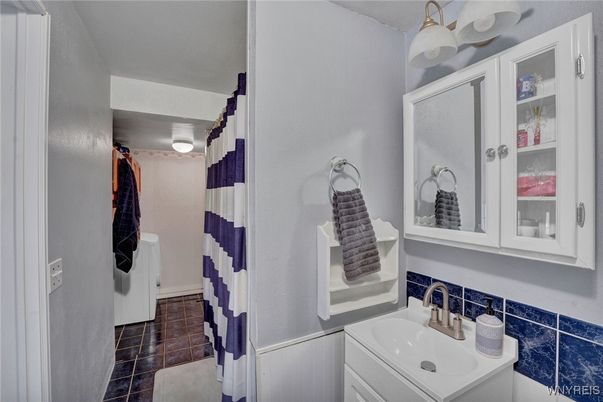 Bathroom, Interior