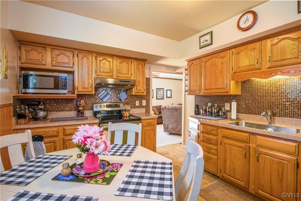 Dining room, Interior, Kitchen, Stainless Steel Appliances