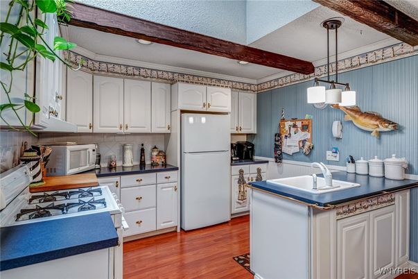 Interior, Kitchen, Pendant Lights, Recessed Lighting, Wood Texture Flooring