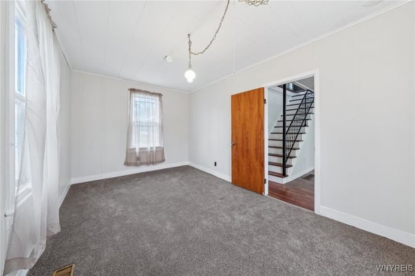 Empty room, Interior, Pendant Lights, Wood Texture Flooring