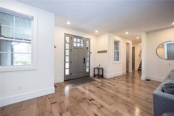 Interior, Recessed Lighting, Wood Texture Flooring