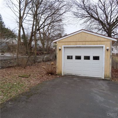 Detached Garage, Exterior