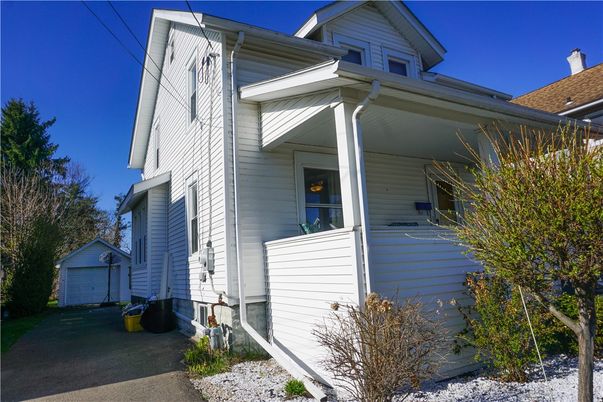 Detached Garage, Exterior