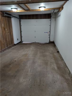 Garage, Interior