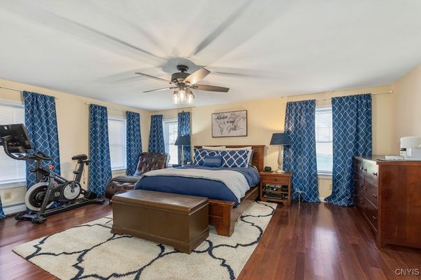 Bedroom, Fitness Equipment, Interior, Wood Texture Flooring