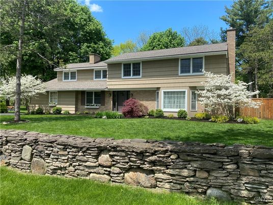 Exterior, Facade, Brick Facade, Split Level