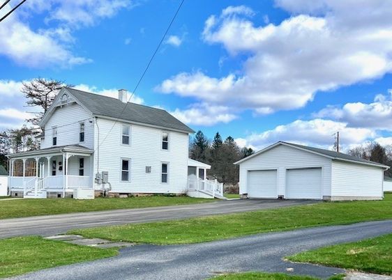 Attached, Detached Garage, Exterior, Facade, Farmhouse