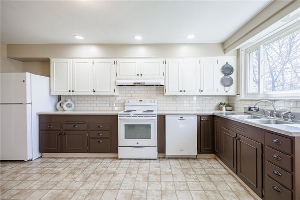 Interior, Kitchen, Recessed Lighting