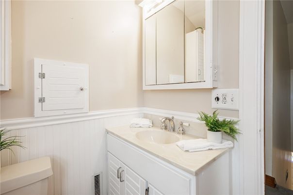 Bathroom, Interior