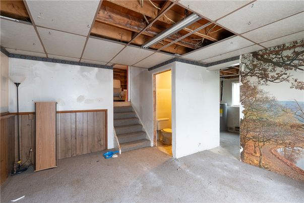 Empty room, Interior, Wooden Beams