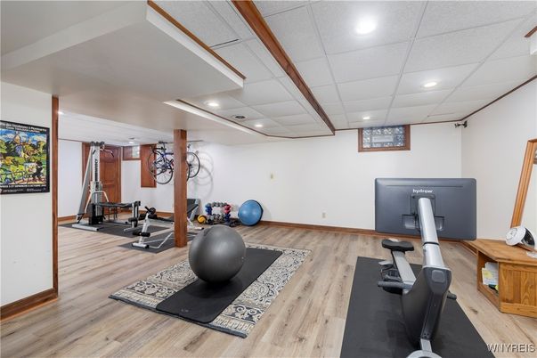 Fitness Equipment, Interior, Recessed Lighting, Wood Texture Flooring