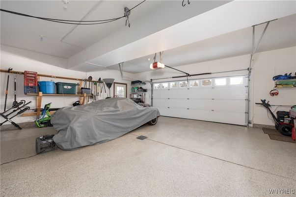 Garage, Interior