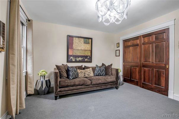 Chandelier, Interior, Living room