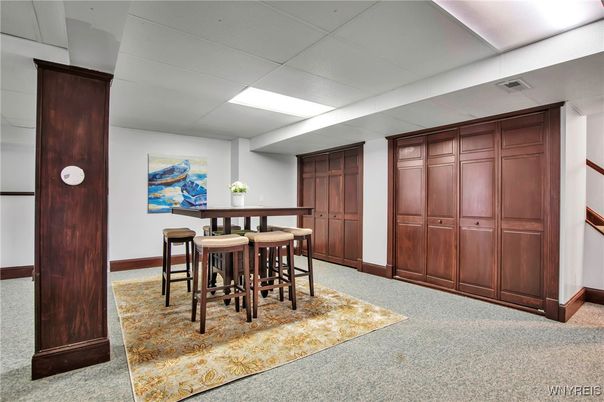 Dining room, Interior, Recessed Lighting