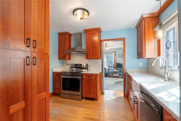 Chandelier, Interior, Kitchen, Stainless Steel Appliances, Wood Texture Flooring