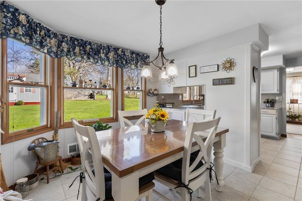 Dining room, Interior, Kitchen, Pendant Lights