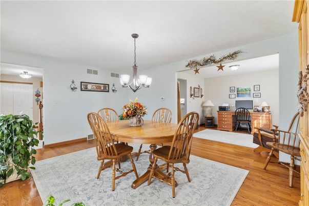 Chandelier, Dining room, Fireplace, Interior, Wood Texture Flooring