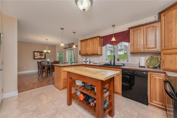 Dining room, Interior, Kitchen, Pendant Lights, Wood Texture Flooring