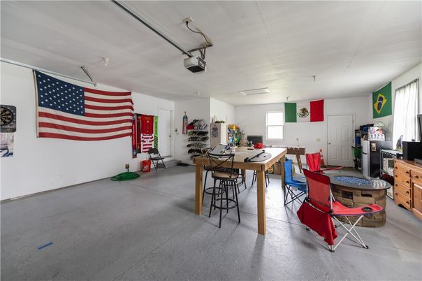 Dining room, Interior