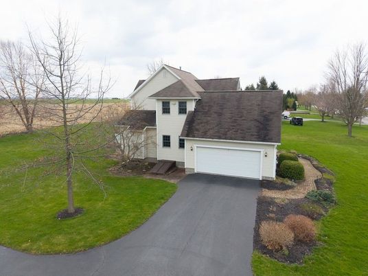 Attached, Exterior, Facade, Farmhouse