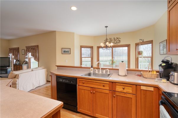 Chandelier, Dining room, Interior, Kitchen, Pendant Lights, Recessed Lighting, Wood Texture Flooring