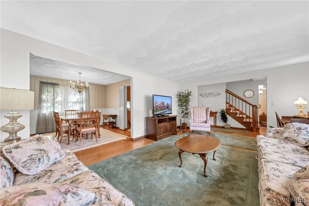 Chandelier, Dining room, Interior, Living room, Wood Texture Flooring