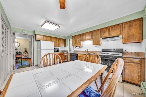 Dining room, Interior, Kitchen