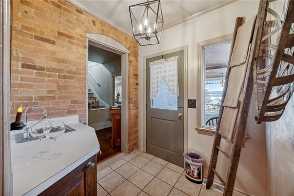 Interior, Kitchen, Pendant Lights, Stone Walls