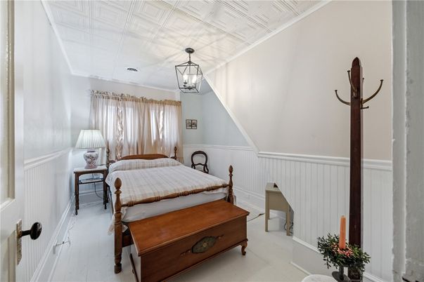 Bedroom, Interior, Pendant Lights