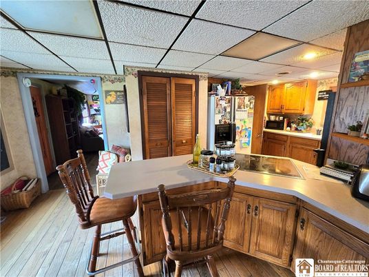 Dining room, Interior, Kitchen, Recessed Lighting, Wood Texture Flooring